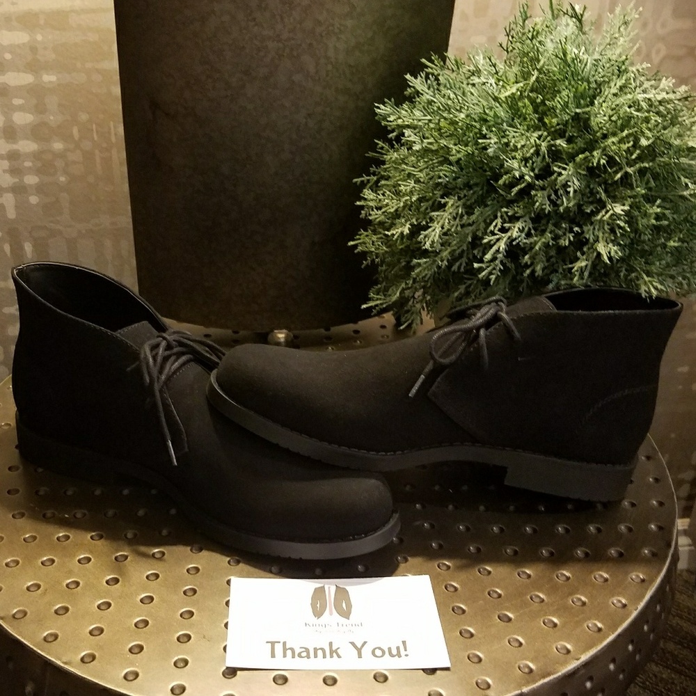 NWT Men's "Chukka" Suede Shoes
